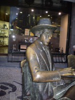 /album/galeria-de-fotos-pessoa-gostava-de-escrever-em-pe/pc050004-jpg/