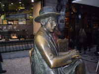 /album/galeria-de-fotos-pessoa-gostava-de-escrever-em-pe/pc050003-jpg/